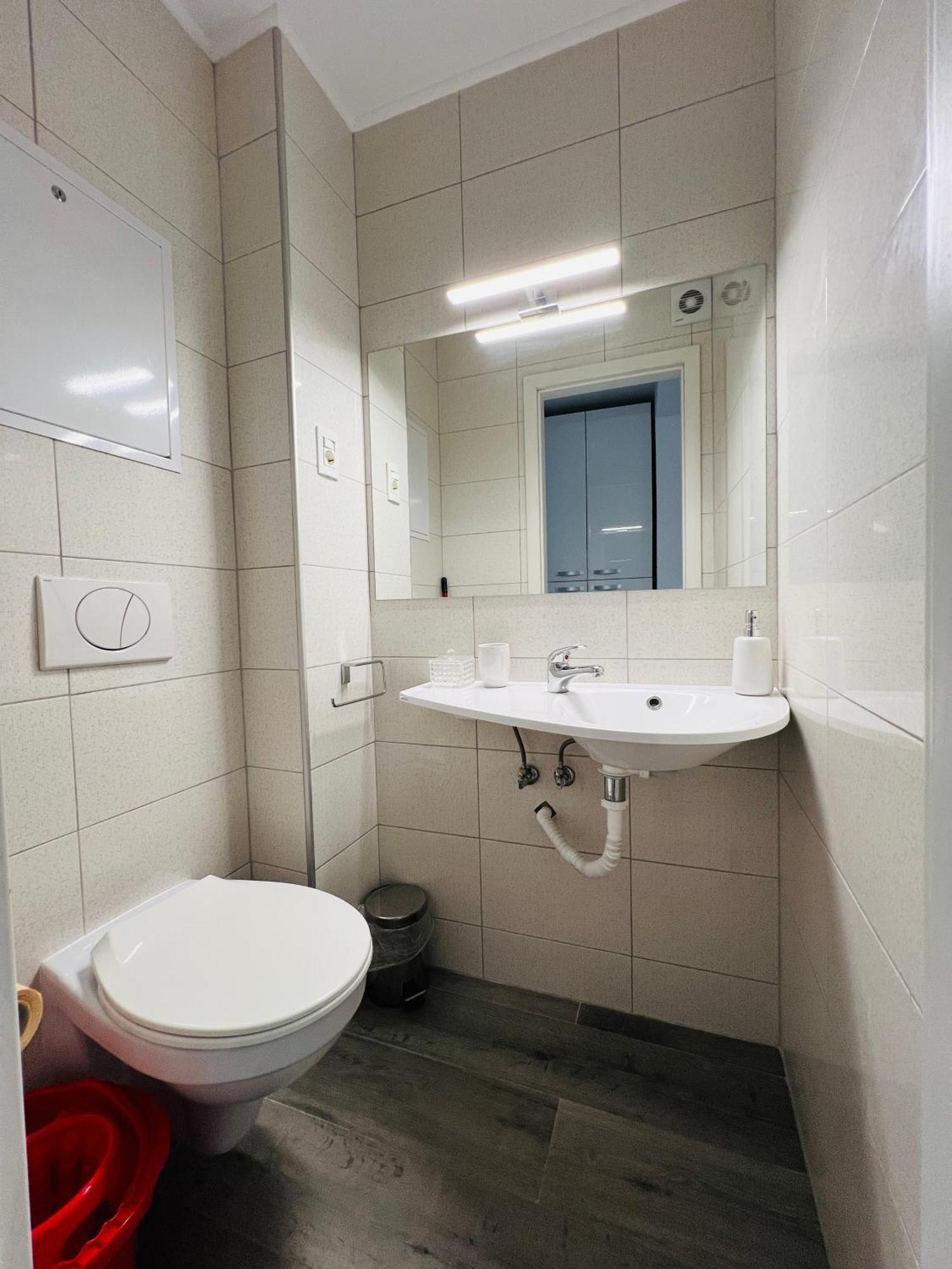 The White Pearl Apartment Oradea Exterior foto